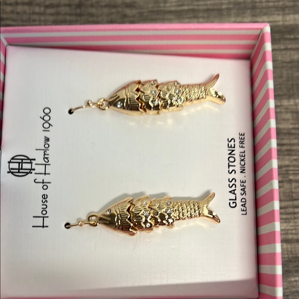 House of Harlow 1960 | Gold Fish Dangle Earrings ✨ - Picture 4 of 5